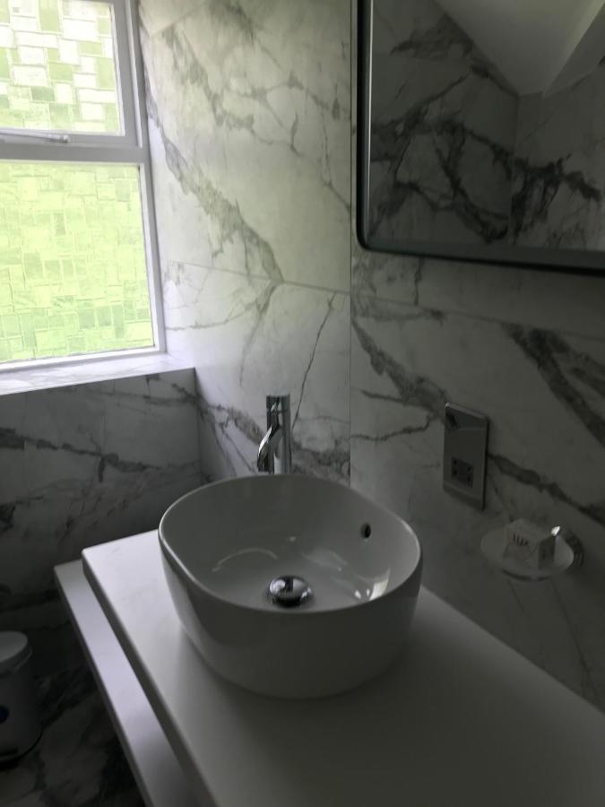 La Suisse Serviced Apartments Manchester Exteriör bild