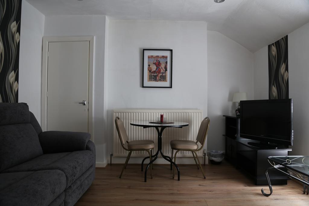 La Suisse Serviced Apartments Manchester Exteriör bild