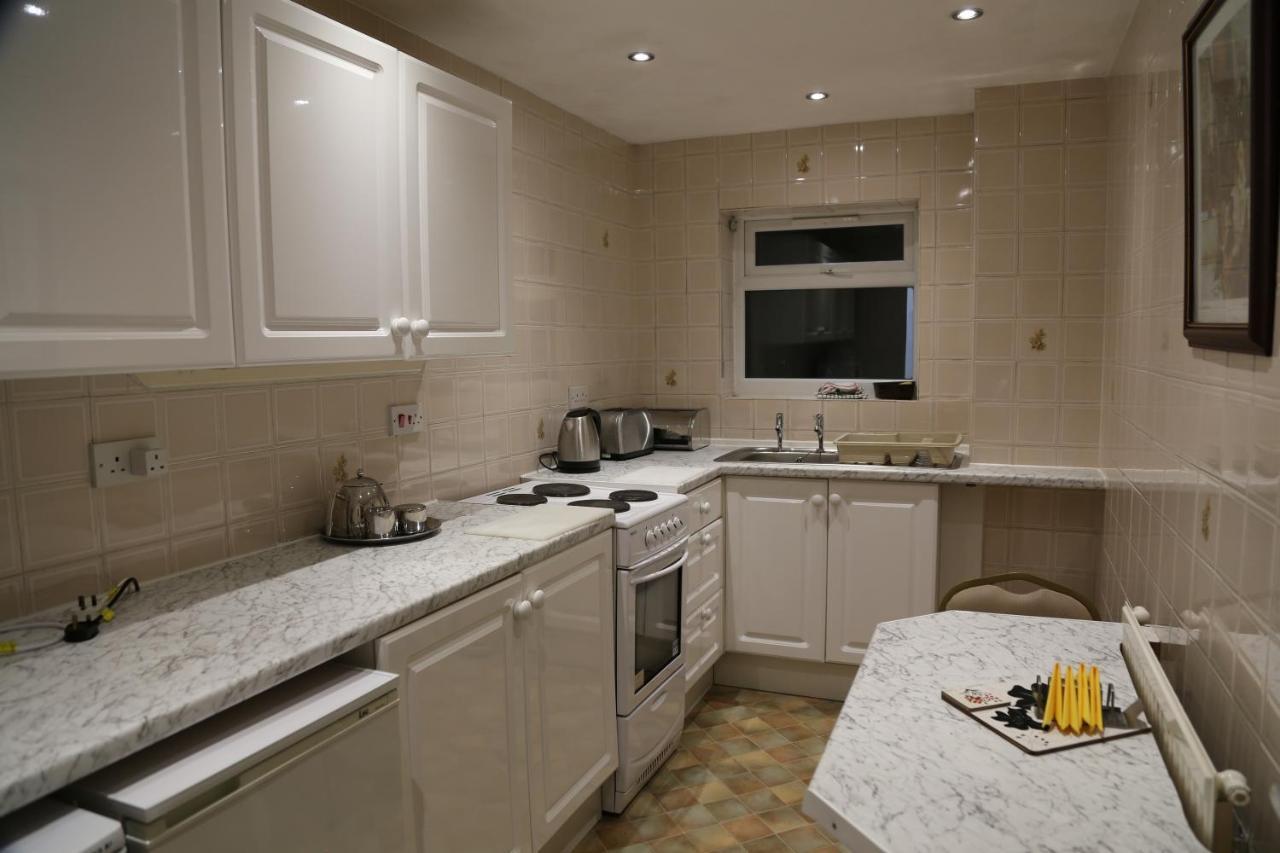 La Suisse Serviced Apartments Manchester Exteriör bild